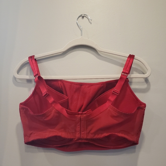 NWT Cacique Sequin Red Cami Bra - Sz 40DDD - Picture 2 of 7